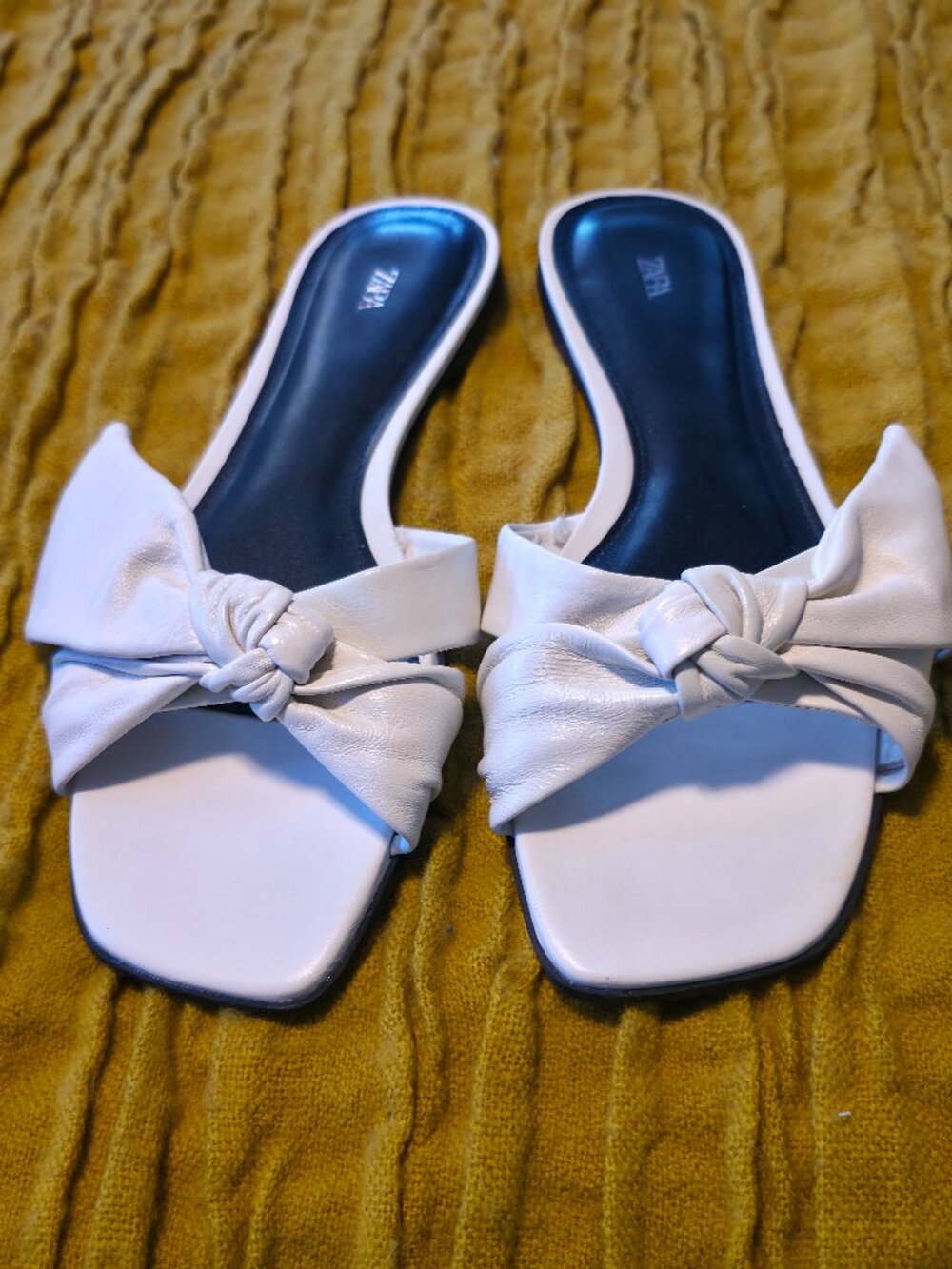 Zara Leather Bow Flat Sandals